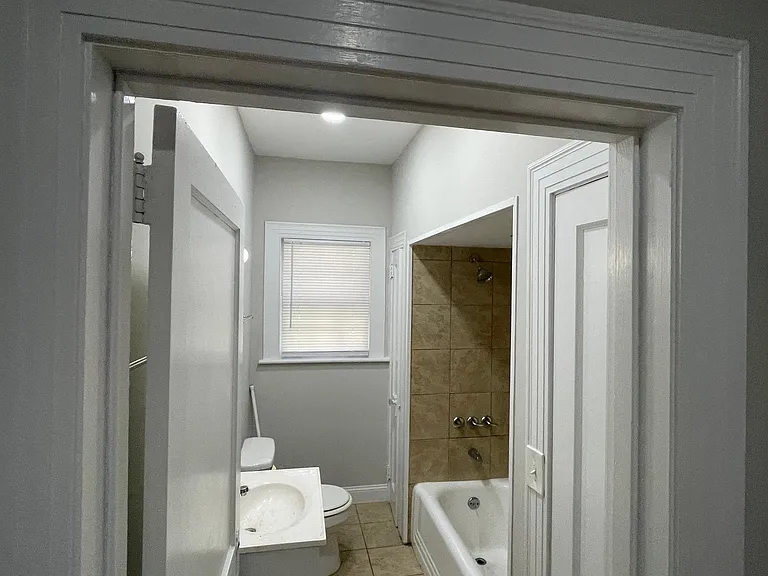 406 S Harding St #A — Photo 38