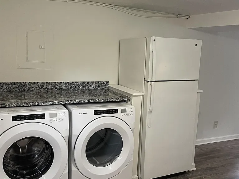 613 Rockcreek Rd #B — Photo 8