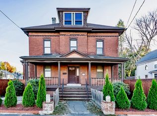 46 Orange St, Westfield, MA 01085