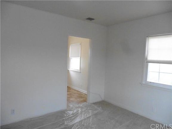 4th image of 10829 S Burl Ave