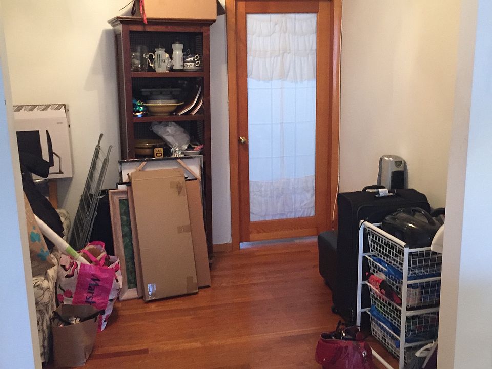 2nd image of 156 Salem St APT 5