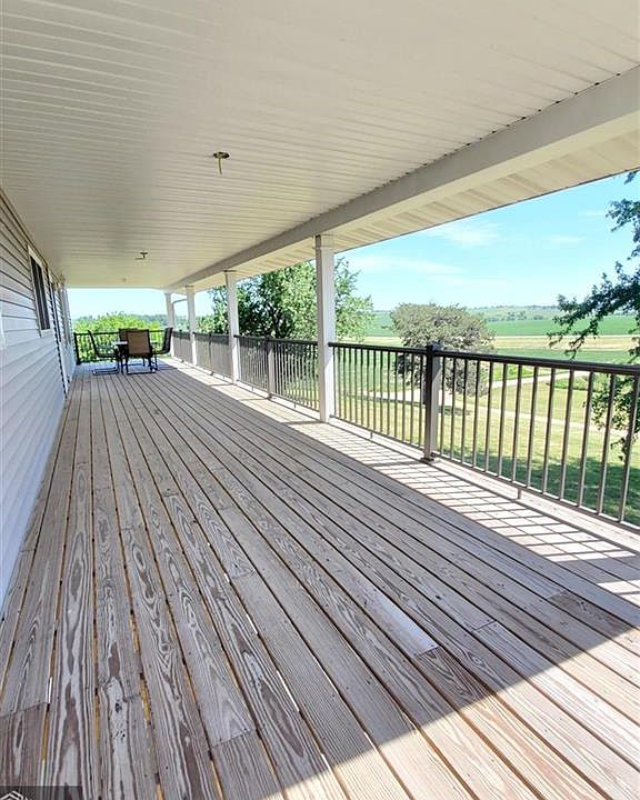 1940 385th St, Tama, IA 52339 Zillow