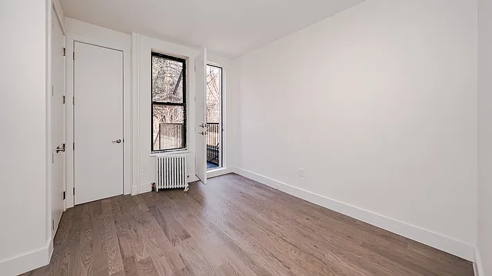 Rented by Nooklyn NYC LLC | media 8