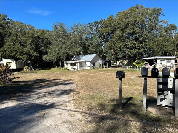 7739 E Watson St, Inverness, FL 34450