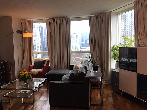 3rd image of 600 N Kingsbury St APT 708