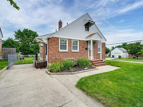 2nd image of 4251 Elliot Ave