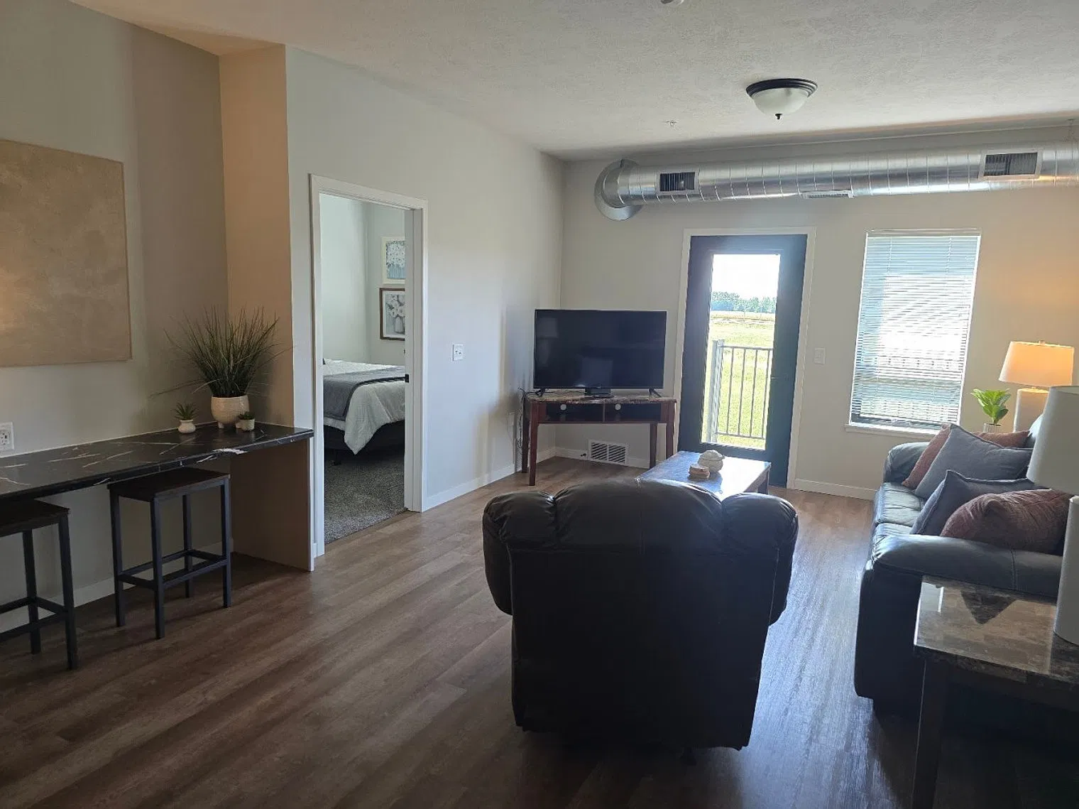 Studio, 1.0 bath, $2,550 — Photo 4