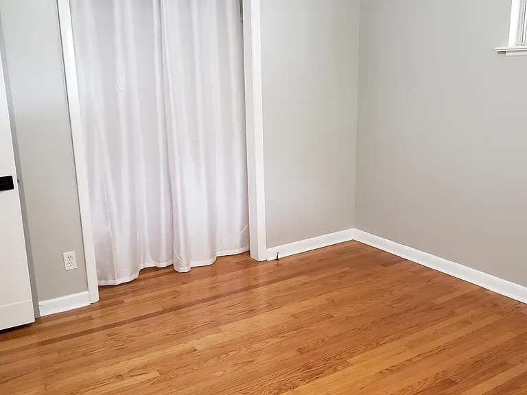 Bedrooms have plenty of lighting and is cable ready. Doors have rosette squares.