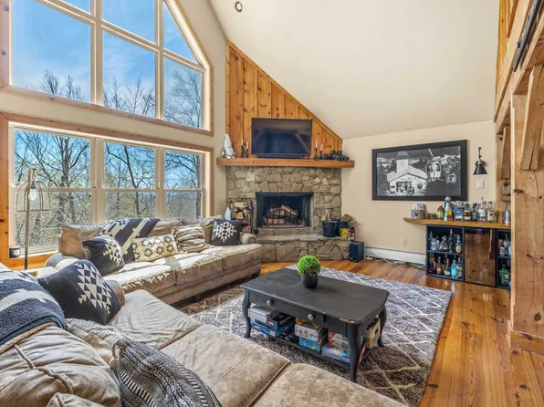 16 Rock Split Way, Wilmington, VT 05363