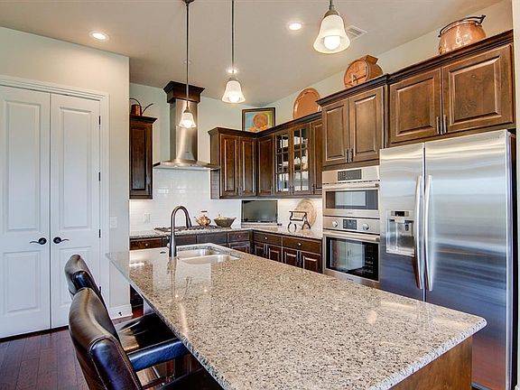 4th image of 2601 N Quinlan Park Rd Suite 506