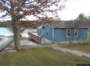 6 Beach Rd, Averill Park, NY 12018