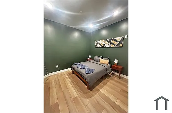 Building Photo - 2105 Germantown Ave #9