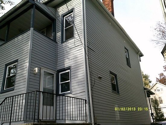2nd image of 27 Grove Pl