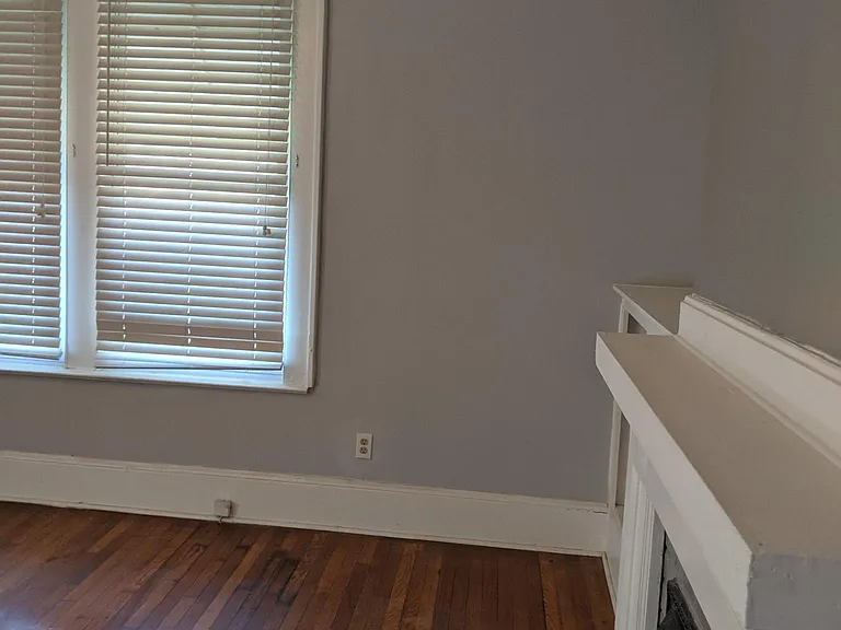 1209 1st Ave — Photo 12