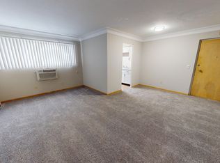 2275 Warren Rd APT 202, Lakewood, OH 44107