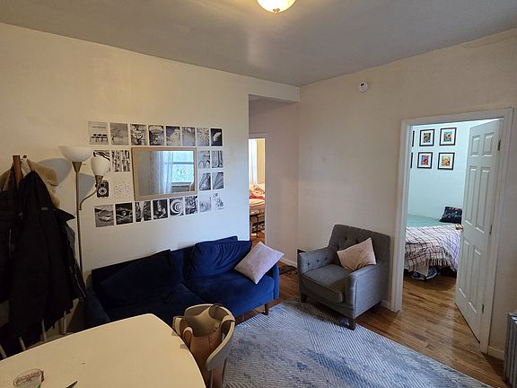 5th image of 264 E 2nd St #40