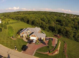 8539 Kiowa Xing, Roscoe, IL 61073