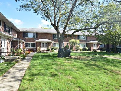 72 Edmunton Drive #B-7, North Babylon, NY, 11703