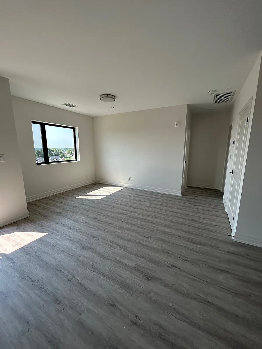 Building Photo - 7337 Meo Blvd #618