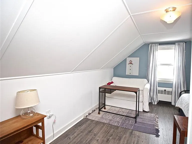 139 Coggeshall Ave — Photo 27