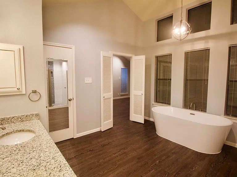 1806 Encino Bnd — Photo 15