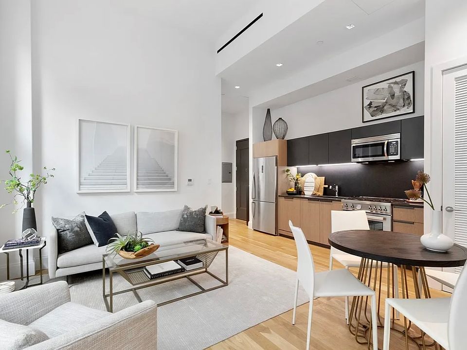 1st image of 55 Reade St #2A