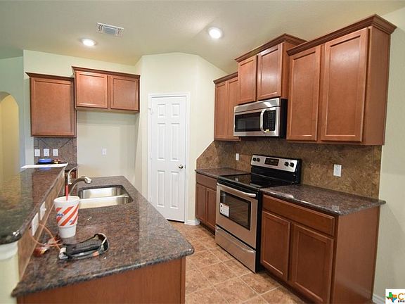 3rd image of 5916 Stanford Dr