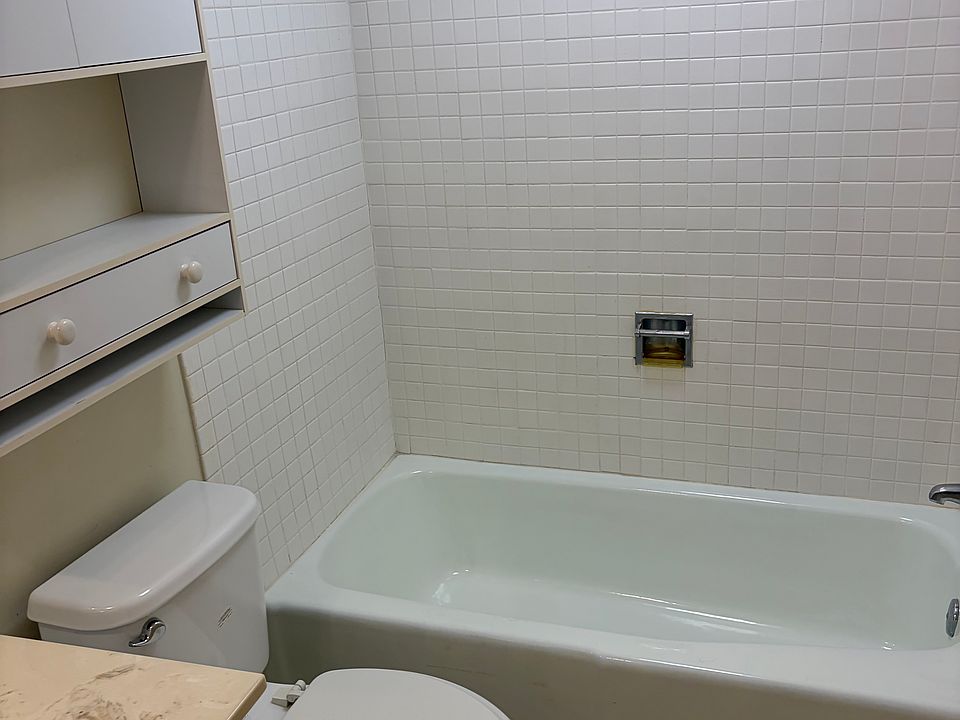 1st image of 6617 Poplar Ave APT 3