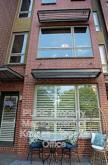 4540 Nichols Rd — Photo 1