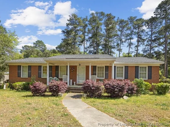 488 N Fayetteville St, Parkton, NC 28371