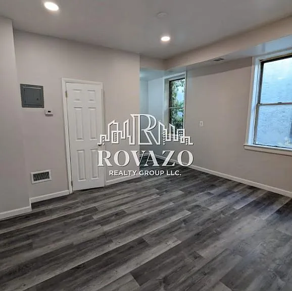 406 N 5th St #3BB — Photo 3