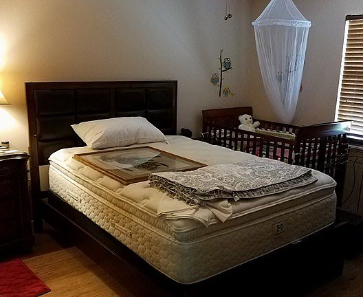 Large bedroom & walk in closet