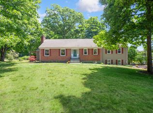 25 Old North Stamford Rd, Stamford, CT 06905