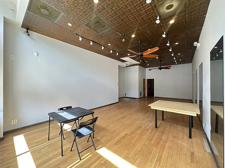 2138 W Chicago Ave #EROTS — Photo 6