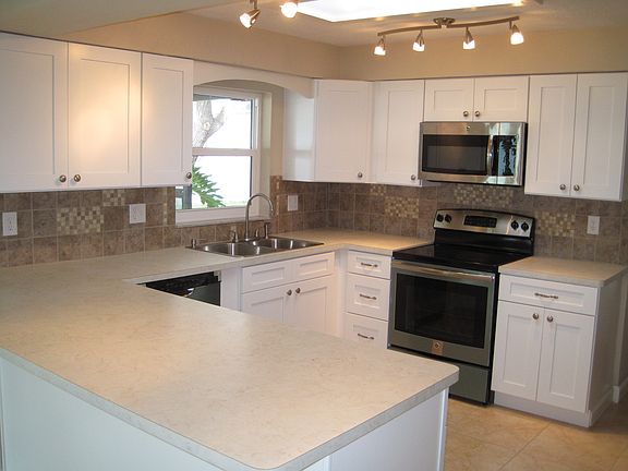 5th image of 953 Whiporwill Dr