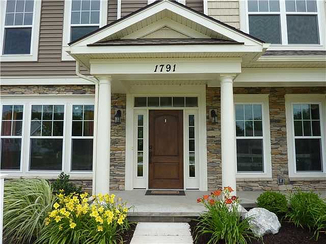 2nd image of 1766 Chelsea Pl