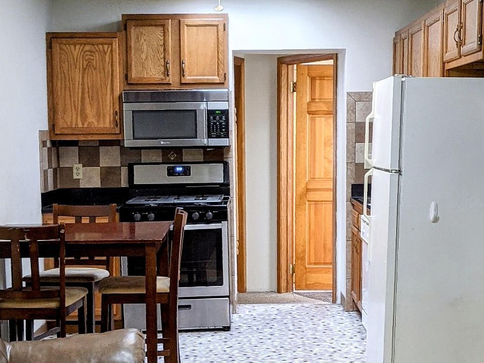1st image of 11 Clinton Ave #3