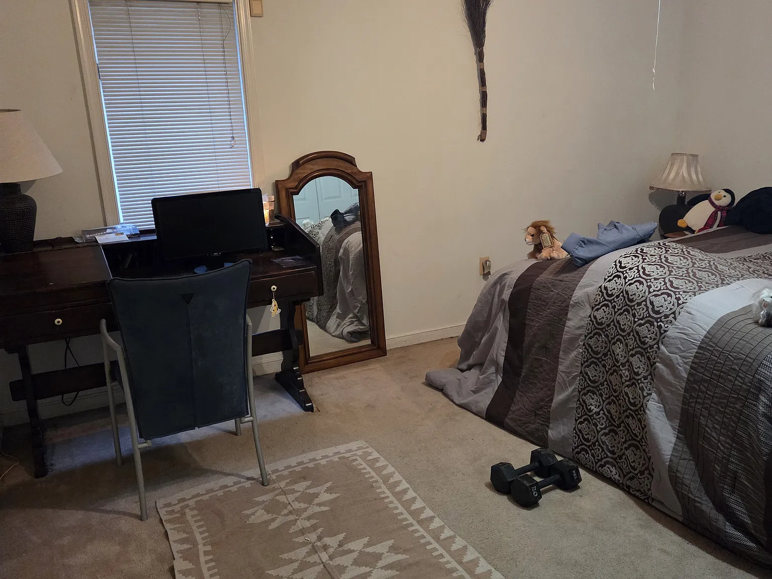 4 bed, 2.5 bath, 4600 sqft, $5,600 — Photo 3