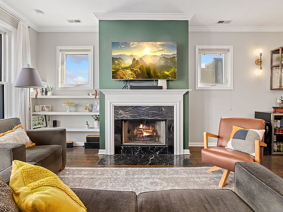 2nd image of 2317 W Belmont Ave Unit 3