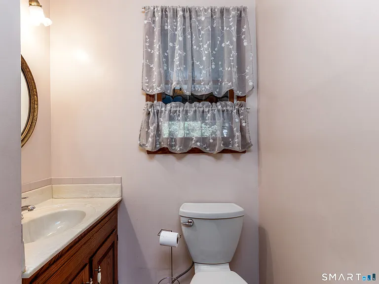 115 Brandegee Ln — Photo 15