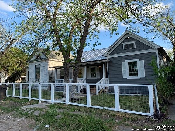 2nd image of 322 Indiana St