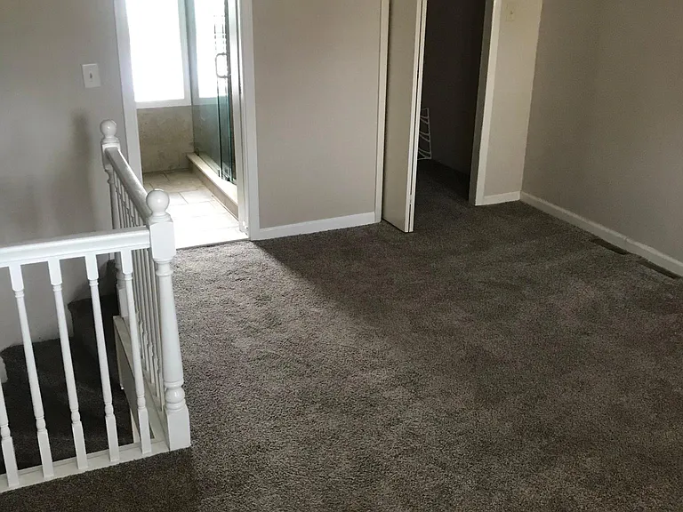 118 Titan St — Photo 17
