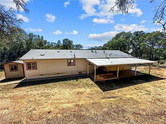 5th image of 128 Grand Oak Dr