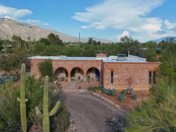 5702 N Water Line Rd, Tucson, AZ 85704