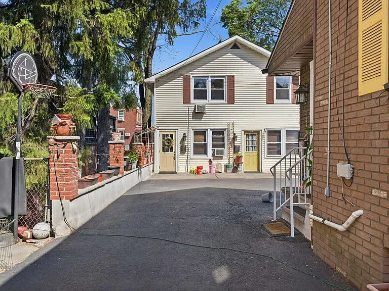 386 Kinderkamack Rd — Photo 6