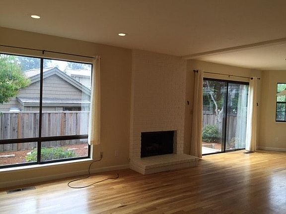 2nd image of 127 Southampton Ln