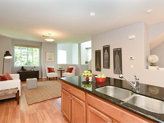 4th image of 2401 Maritime Way