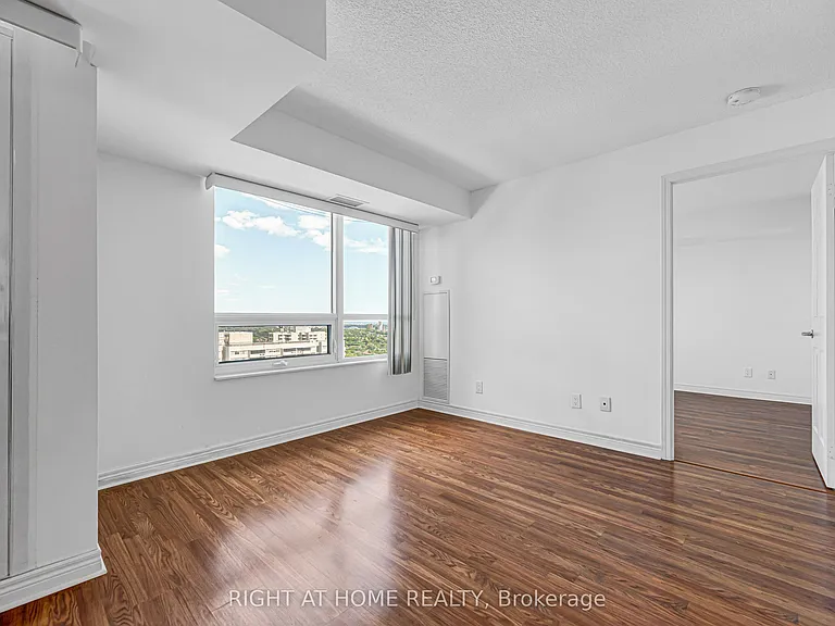 208 Enfield Pl #2902 — Photo 21