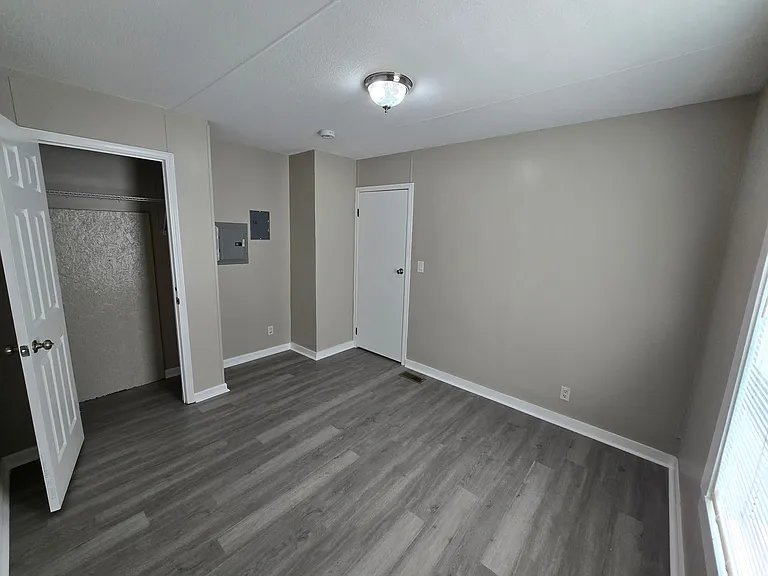 2812 Desert St — Photo 9