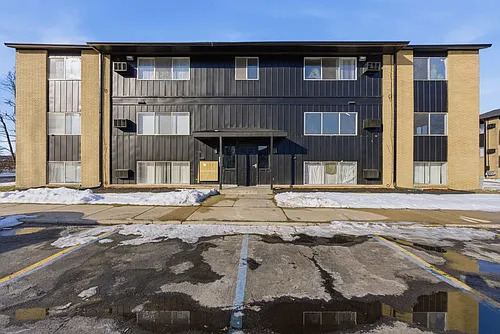 Hubbard Apartments Photo 1